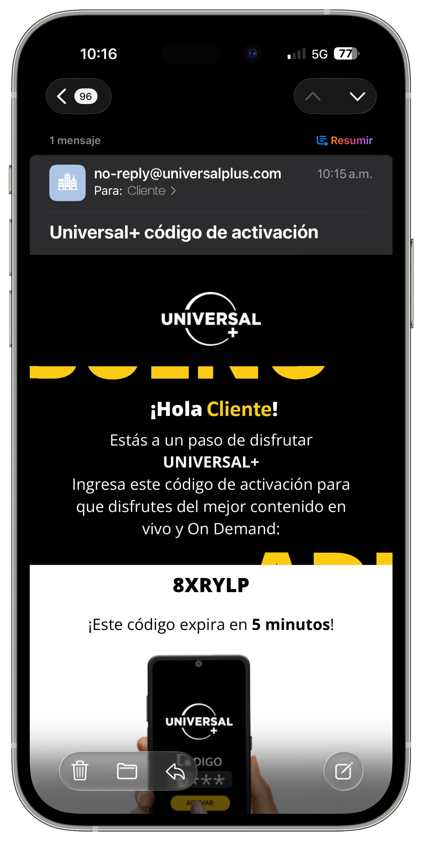 Universal+ iPhone 13.jpg